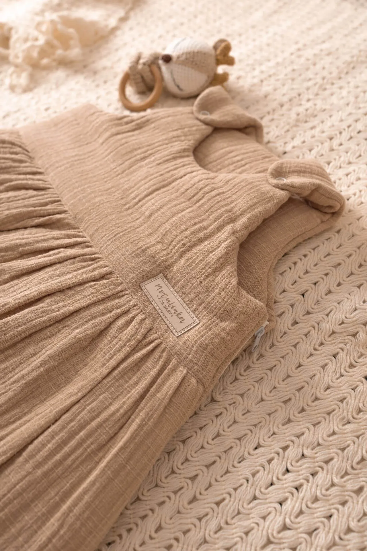 LinenLook Muslin Baby Sleeping Bag - 1.5 TOG - Cappuccino - 0-6 months