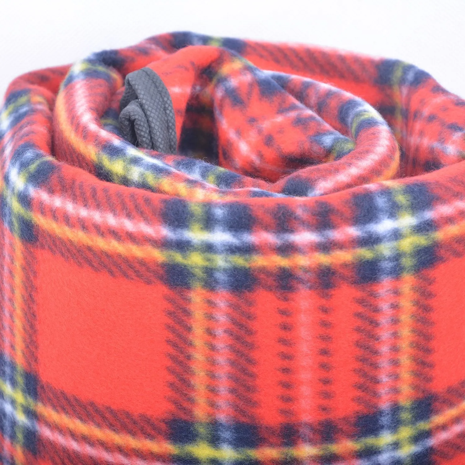 SatisInside Cozy Fleece Waterproof Picnic Blanket Camping/Beach Mat, Three-Layer, 51 By 59 In, Red Checked